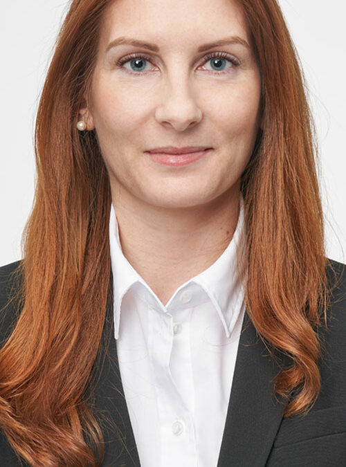 Eva Krä­mer